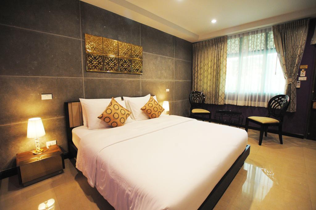 โฟคัลโลคัล เบดแอนด์เบรคฟัส ที่พักพร้อมอาหารเช้า
